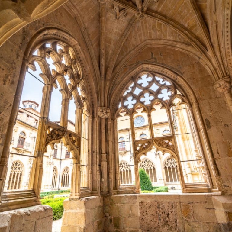 20231213_Oña_MonasterioOña_Claustro (6)